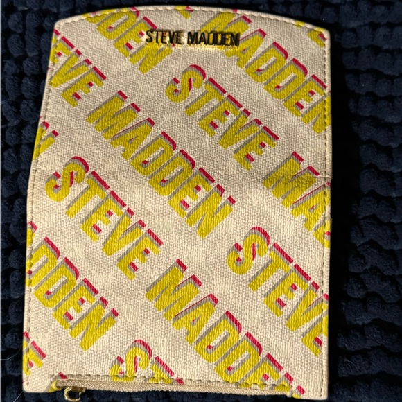 Steve Madden Beige and Yellow Wallet - Picture 4 of 5